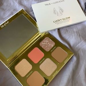 True + Luscious Lucky Glow Palette